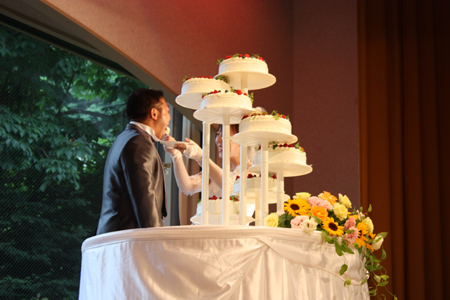 0717新郎へファーストバイト.jpg 0717新郎へファーストバイト.jpg