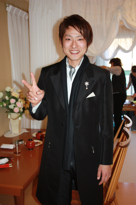 1127新郎さんピン.jpg 1127新郎さんピン.jpg