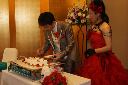 1205ファーストバイト新婦へ.jpg